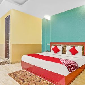 Hotel O Prince Home Stay Near Ambience Mall